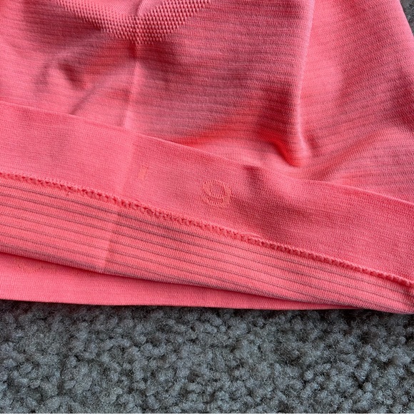 RARE Lululemon Run: Swiftly Tech Short Sleeve Sz 6 In Heathered Very Light Flare - Picture 6 of 6